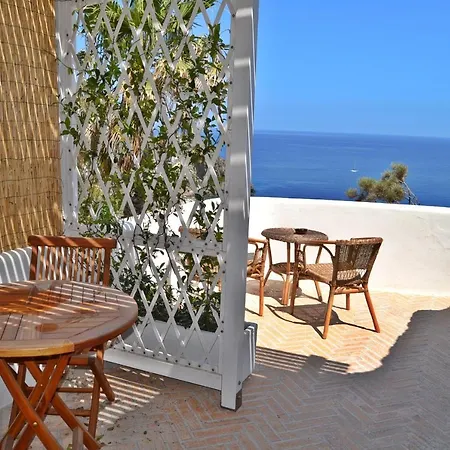 Maridea - Cave Apartment Ponza