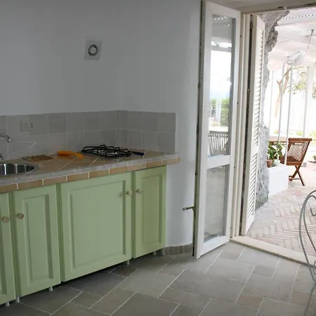 Maridea - Cave * Ponza