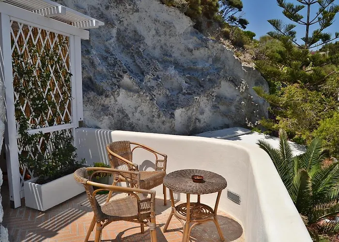 Maridea - Cave * Ponza