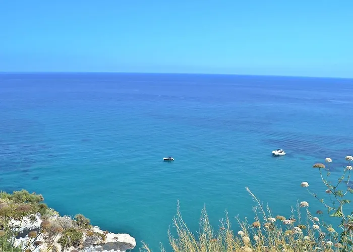 Maridea - Cave * Ponza