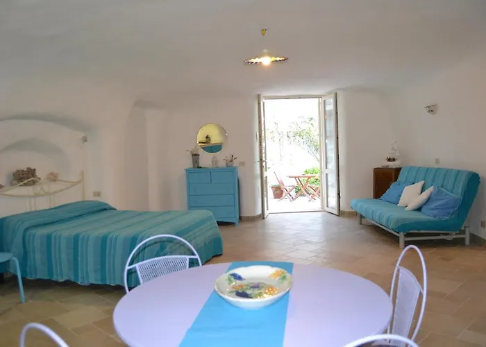Maridea - Cave Apartment Ponza