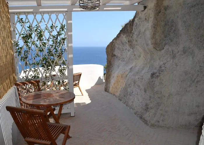 Maridea - Cave Apartment Ponza